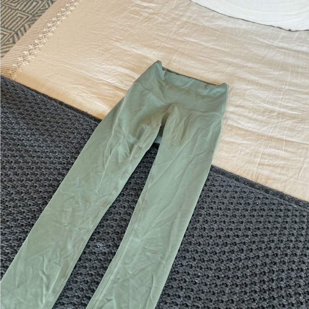 Lululemon Athletica Green Leggings Smooth Fabric